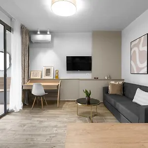 Big Apple #2, Nilie Hospitality Mgmt , Θεσσαλονίκη Ελλάδα