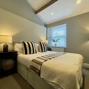 Queen's Cottage, Holiday home Skipton